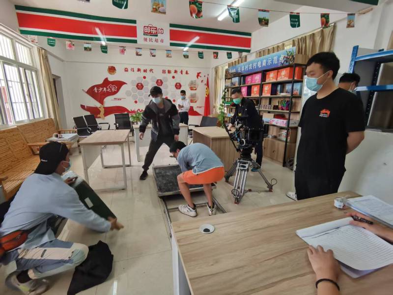 水富县广告片拍摄公司：极简主义践行者，少即是多的视觉哲学
